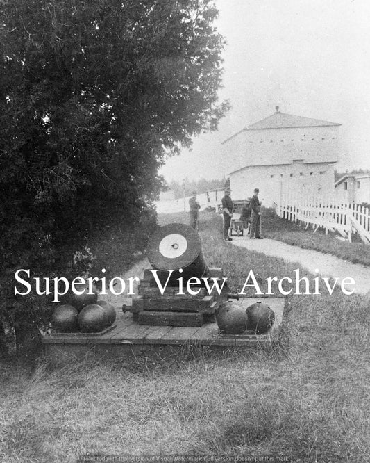 Fort Mackinac Cannon