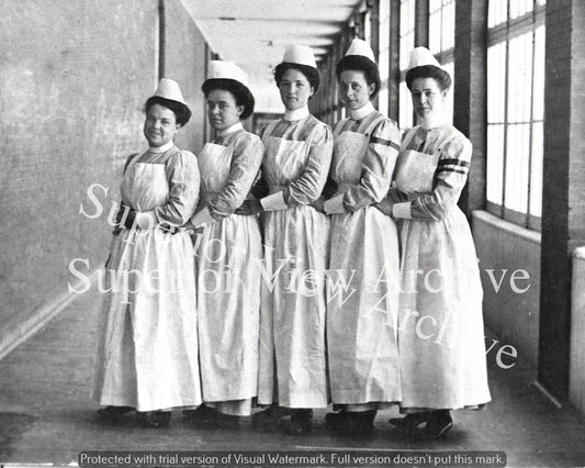 Antique Nurses Early Nursing Uniforms