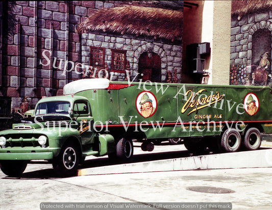 Color Photo Vernors Ginger Ale Delivery Truck Vernors Mural Detroit 1940